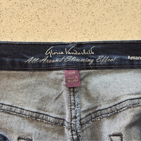 Gloria Vanderbilt Jean Shorts Womens Plus Sz 22W Stretch Denim Comfort Slimming - Picture 4 of 14